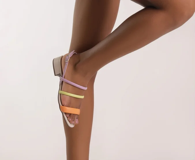 Sandália Salto Bloco Tira Tubular Multicolorida