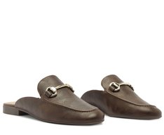 Mule Branca Bridão Essencial Marrom Cinamon