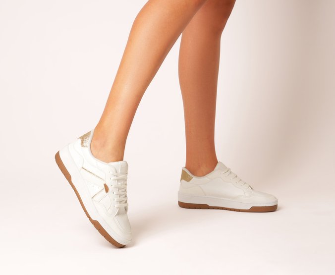Tênis Recortes Kei Glitter Branco E Dourado