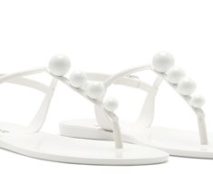 Sandália Branca Plástico Tira Esferas
