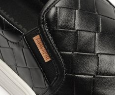 Tênis Slip On Sola Alta Texturas Preto