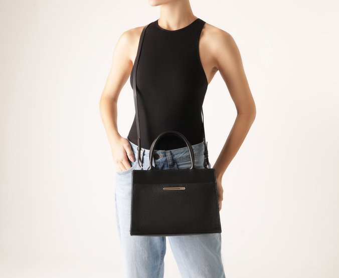 Bolsa Tote Média Metal Preta