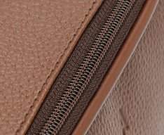 Bolsa Tiracolo Pequena Costura Ornamental Marrom