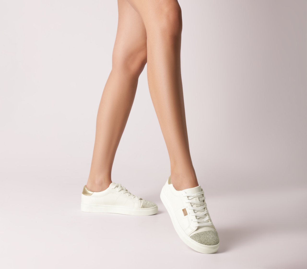 Tenis branco com glitter sales dourado