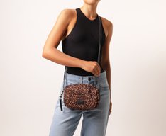 Bolsa Tiracolo Média Compacta Animal Print