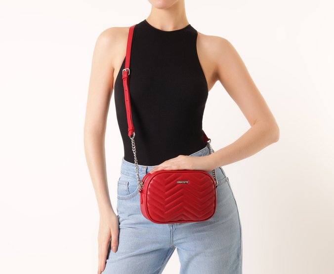 Bolsa Tiracolo Média Matelassê Zig Zag Vermelha