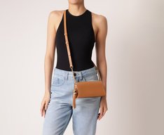 Bolsa Tiracolo Pequena Barbicacho Esfera Marrom