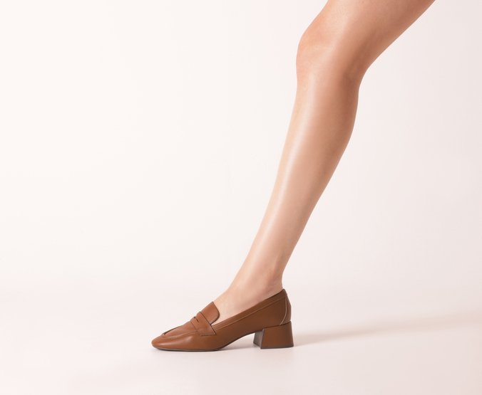 Mocassim Salto Bloco Loafer Marrom