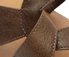 Rasteira Entrelaçada Pespontos Marrom Boho