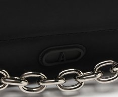 Bolsa Tiracolo Média Fluffly Corrente Preta