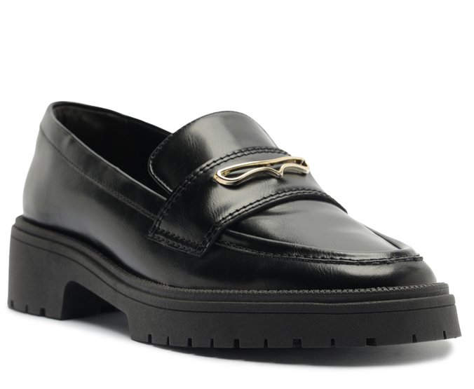 Mocassim Sola Tratorada Detalhe Metal Preto