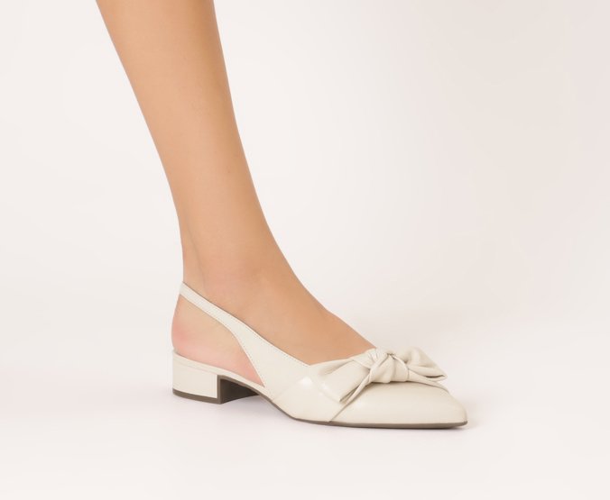Sapatilha Slingback Maxi Laço Salto Bloco Branca