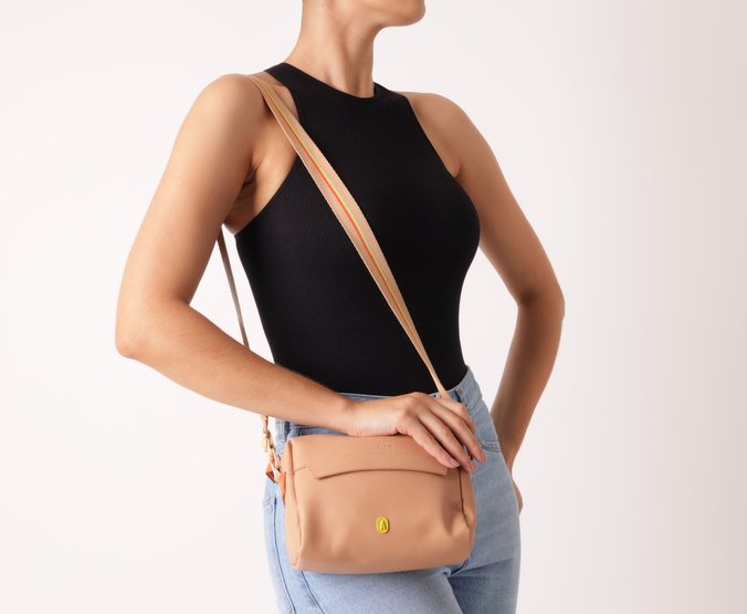 Bolsa Tiracolo Média Color Bege