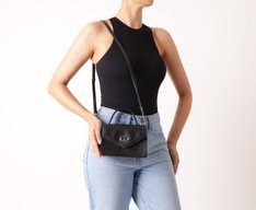 Bolsa Tiracolo Pequena Estruturada Party Preta