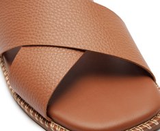 Rasteira Tiras Cruzadas Comfy Marrom