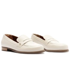 Mocassim Com Pala Aplicação A Branco