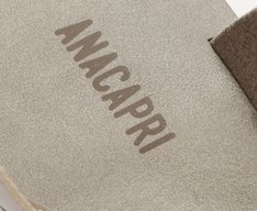 Sandália Monocolor Tira Curva Couro Prata Grafite
