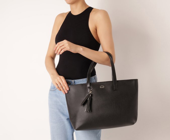 Bolsa Shopping Grande Chaveiro Removível Preta