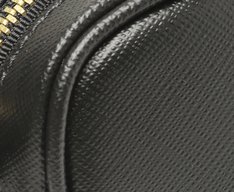 Bolsa Tiracolo Pequena Essencial Preta
