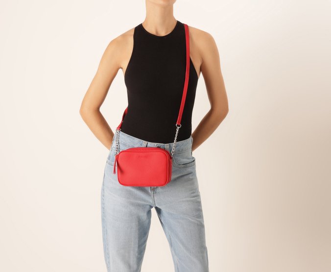 Bolsa Tiracolo Pequena Essencial Vermelha