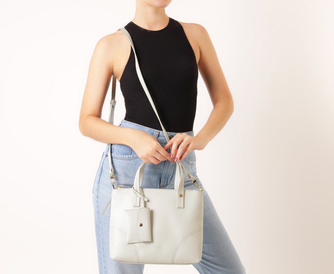 Bolsa Tote Média Costura Ornamental Branca