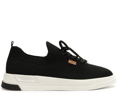 Tênis Preto Detalhamento Louise