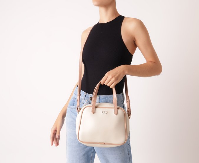 Bolsa Tote Média Cápsula Mono Branca