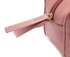 Bolsa Tiracolo Média Matelassê Triangular Arredondada Rosa