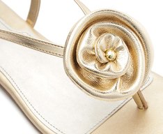 Sandália Slim Flor Dourada