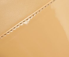 Sapatilha Slingback Salto Bloco Ponta Verniz Bege