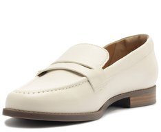 Mocassim Com Pala Aplicação A Branco