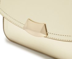 Bolsa Tiracolo Pequena Detalhe Metálico Dourada