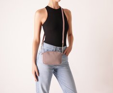 Bolsa Tiracolo Pequena Essencial Rosa Blush