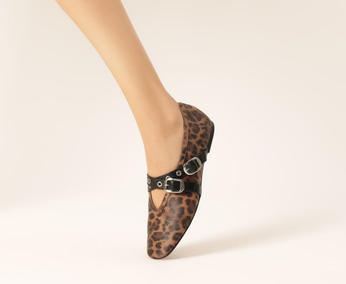 Sapatilha Tira Dupla Fivelas Megan Animal Print