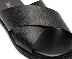 Rasteira Tiras Cruzadas Comfy Preta