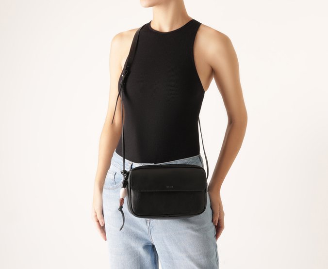 Bolsa Tiracolo Média Pedrarias Preta