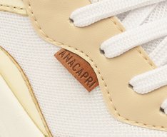 Tênis Chunky Branco Recortes Multineutro Metalizado