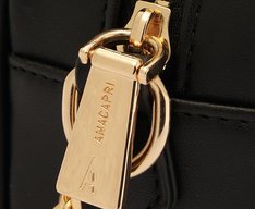 Bolsa Crossbody Média Preta Matelassê Zig Zag