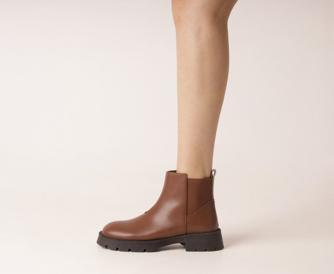 Bota Chelsea Cano Curto Tratorada Marrom