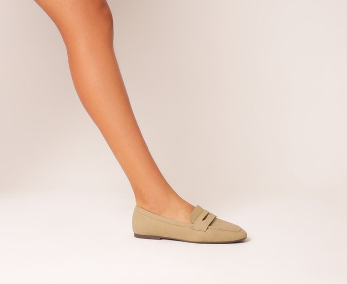 Mocassim Madri Bico Quadrado Bege
