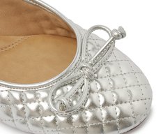 Sapatilha Matelassê Laço Prateada