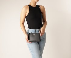 Bolsa Tiracolo Média Basic Preta