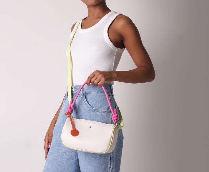 Bolsa Crossbody Baguete Média Branca Nó