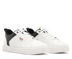 Tênis Casual Branco com Recortes Preto