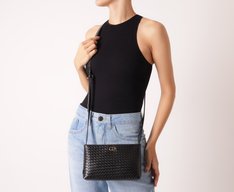 Bolsa Tiracolo Média Tresse Veneta Preta