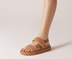 Sandália Papete Marrom e Multicolorida Natural