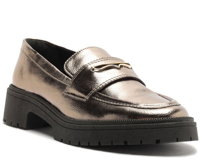 Mocassim Sola Tratorada Detalhe Metal Preteado