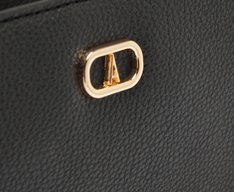 Bolsa Tiracolo Pequena Corrente Preta