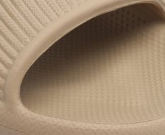 Chinelo Nuvem Texturizado Injetado Bege