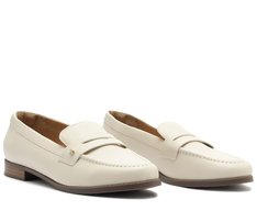 Mocassim Com Pala Aplicação A Branco